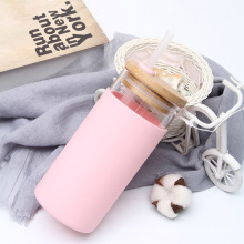 New Designed Borosilicate Glass and Bamboo Water Bottle with Silicone Sleeve